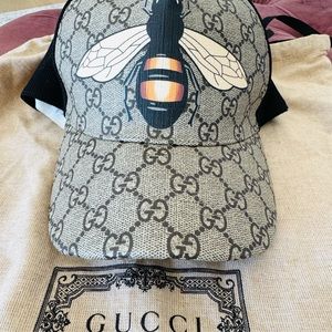Gucci Tan and Black Monogram Hat with Embroidered Bee